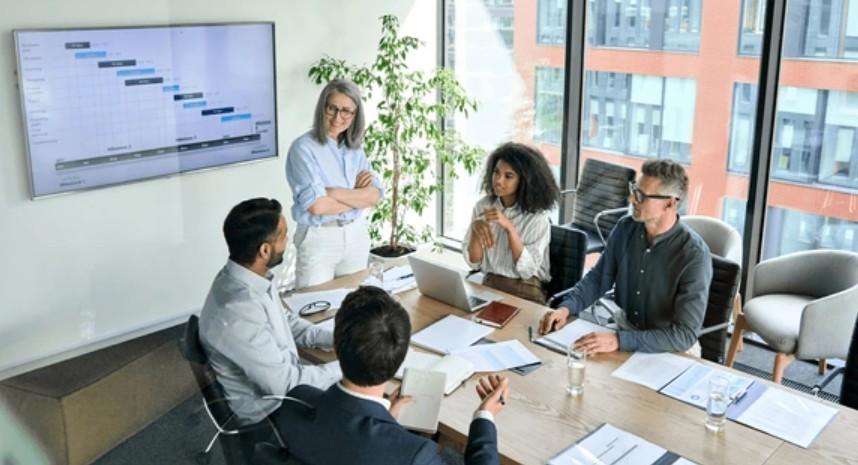 Consulting & Strategy